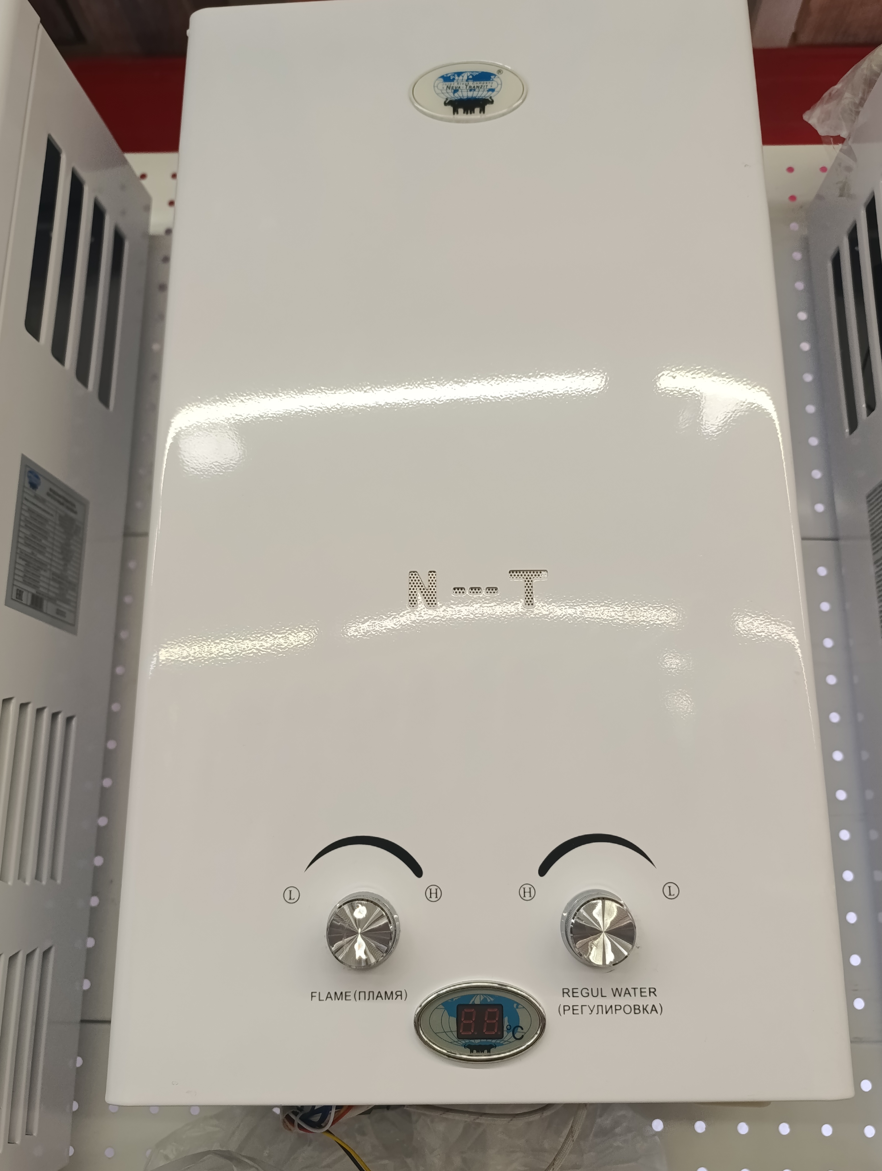 Колонка газовая НЕВА - Транзит 13 Е (И) УЦЕНКА!!! Колонка газовая НЕВА - Транзит 13 Е (И) УЦЕНКА!!!